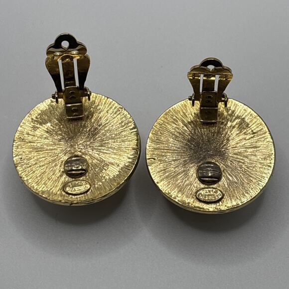 VTG Kenneth Lane L Faux Pearl Cabochon Rhinestone Black Enamel Clip On Earrings - Picture 7 of 8